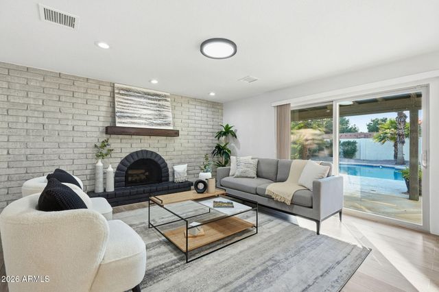 13060 N 48TH Place N, Scottsdale, AZ 85254
