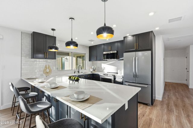 13060 N 48TH Place N, Scottsdale, AZ 85254