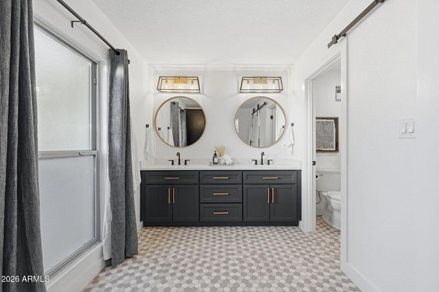 13060 N 48TH Place N, Scottsdale, AZ 85254