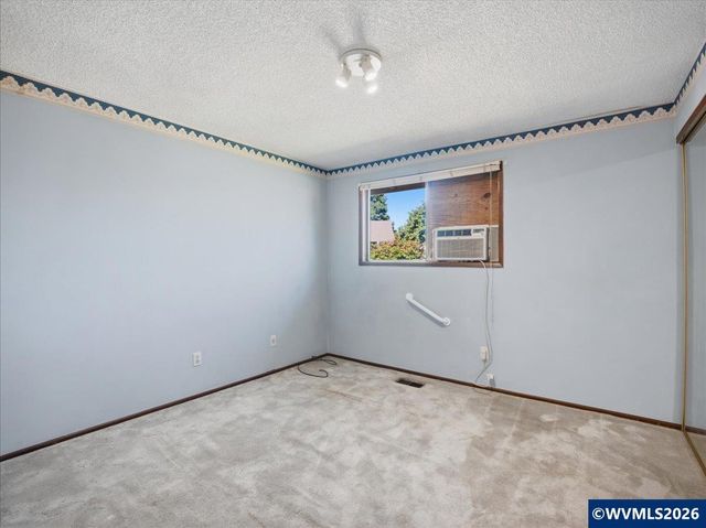 3672 Jefferson Pl SE, Albany, OR 97322