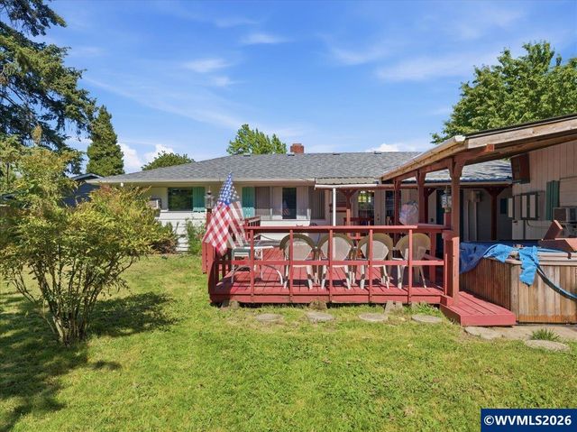 3672 Jefferson Pl SE, Albany, OR 97322