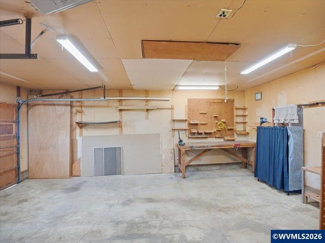 3672 Jefferson Pl SE, Albany, OR 97322