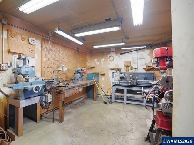3672 Jefferson Pl SE, Albany, OR 97322