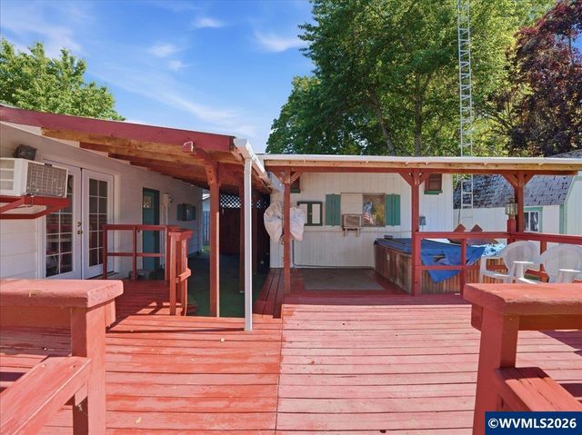 3672 Jefferson Pl SE, Albany, OR 97322