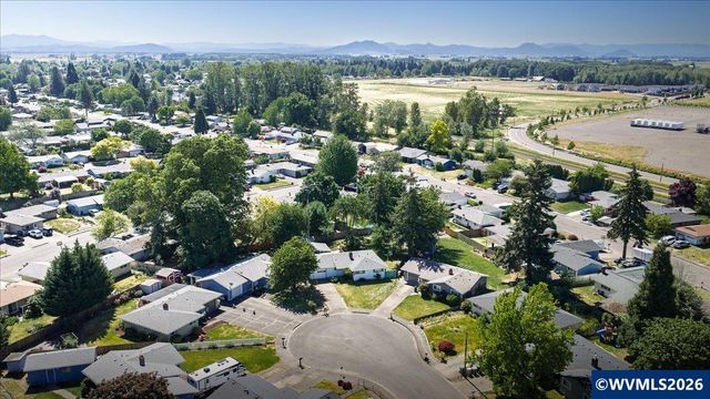 3672 Jefferson Pl SE, Albany, OR 97322