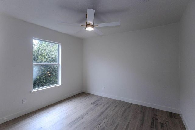 7912 Ford Street, Houston, TX 77012