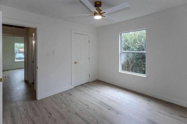 7912 Ford Street, Houston, TX 77012