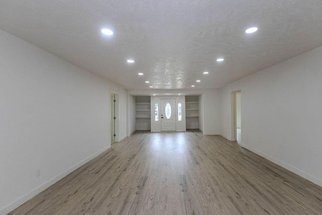 7912 Ford Street, Houston, TX 77012