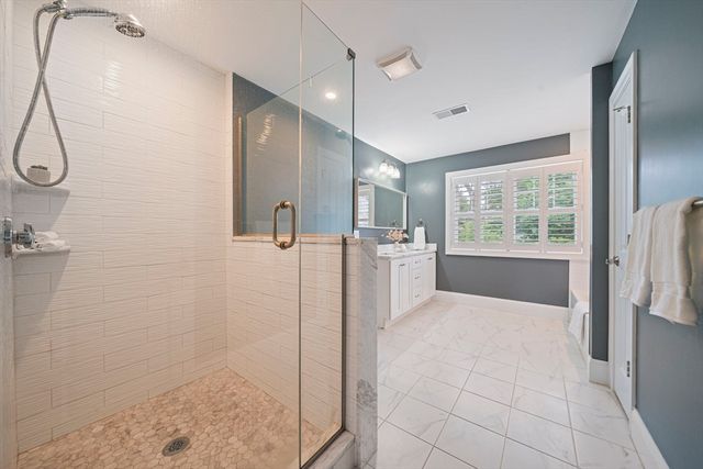 205 Elm St 9, Braintree, MA 02184