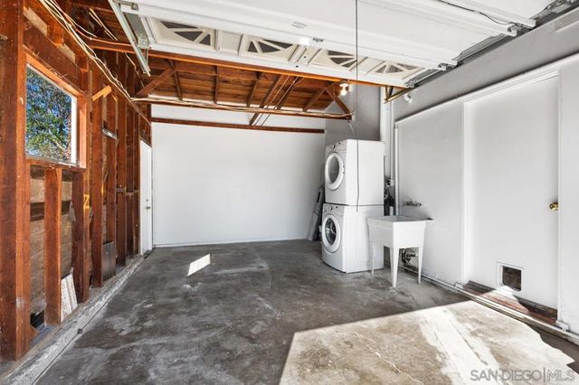 4581 Chinook, San Diego, CA 92117