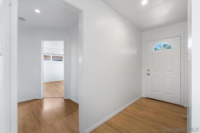 4581 Chinook, San Diego, CA 92117
