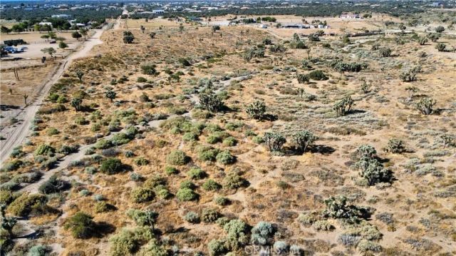 1 Muscatel, Phelan, CA 92371
