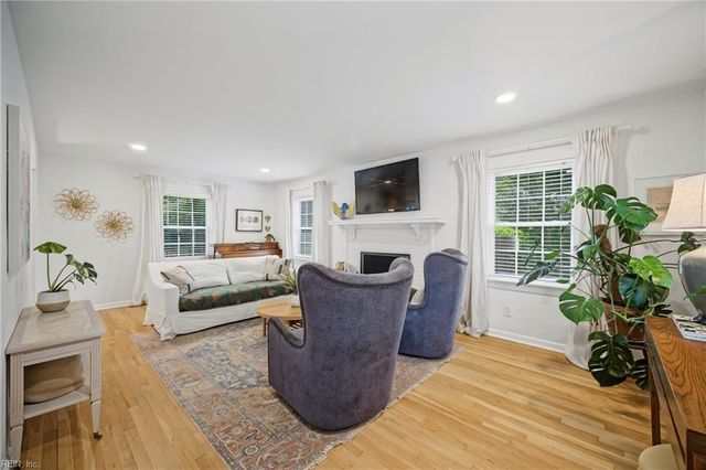 708 Kings Grant CT, Virginia Beach, VA 23452
