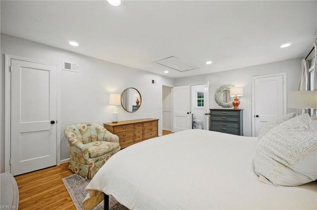 708 Kings Grant CT, Virginia Beach, VA 23452