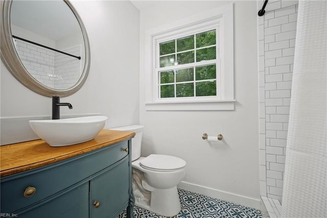 708 Kings Grant CT, Virginia Beach, VA 23452