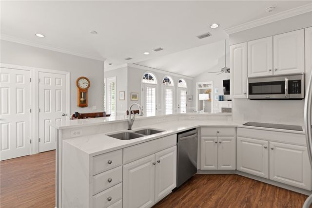 103 Governors Circle, St Simons Island, GA 31522