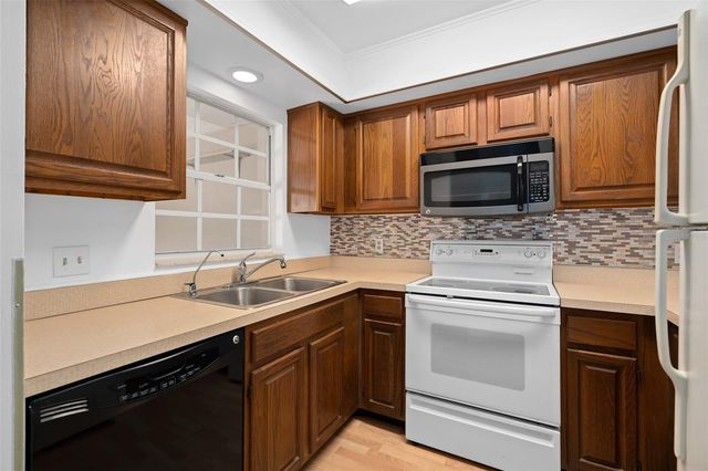 2609 E CHURCH STREET, Orlando, FL 32803