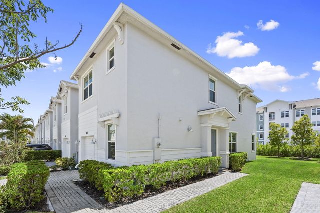 840 SE Grovebush Lane, Port St. Lucie, Port St Lucie, FL 34984