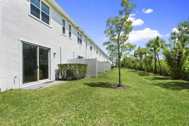 840 SE Grovebush Lane, Port St. Lucie, Port St Lucie, FL 34984