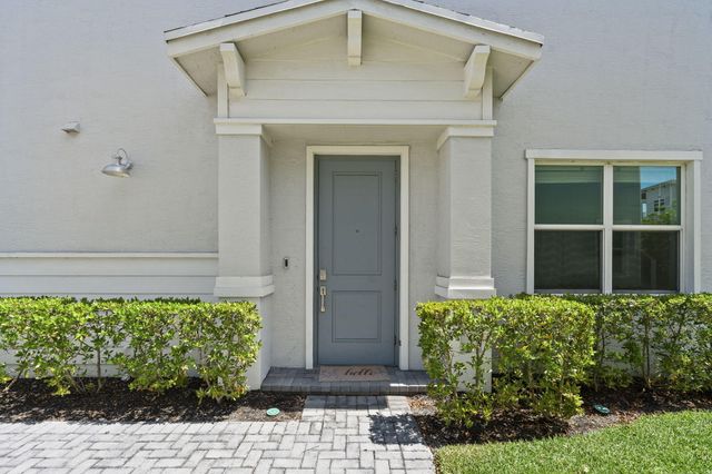 840 SE Grovebush Lane, Port St. Lucie, Port St Lucie, FL 34984