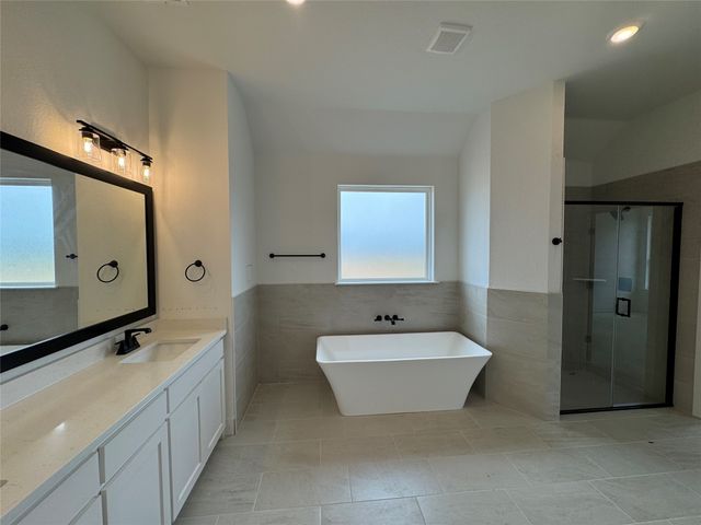128 Passenger Way, Bridgeport, TX 76246