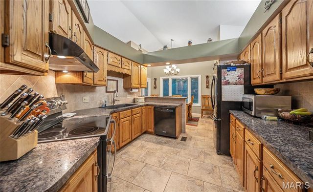 56 W Nottingham Circle, Sullivan, MO 63080