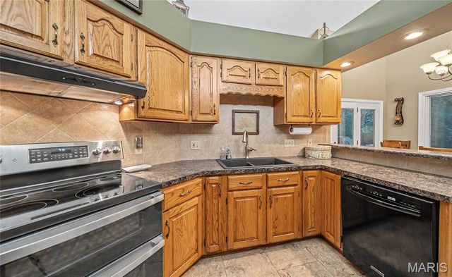 56 W Nottingham Circle, Sullivan, MO 63080