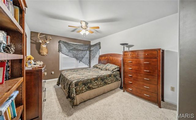 56 W Nottingham Circle, Sullivan, MO 63080