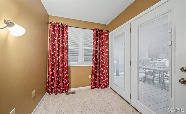 56 W Nottingham Circle, Sullivan, MO 63080