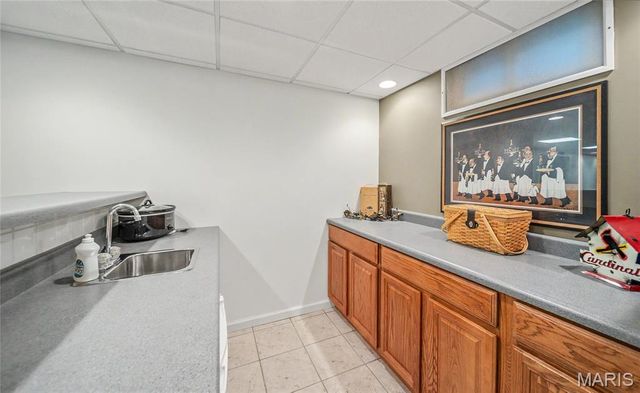 56 W Nottingham Circle, Sullivan, MO 63080