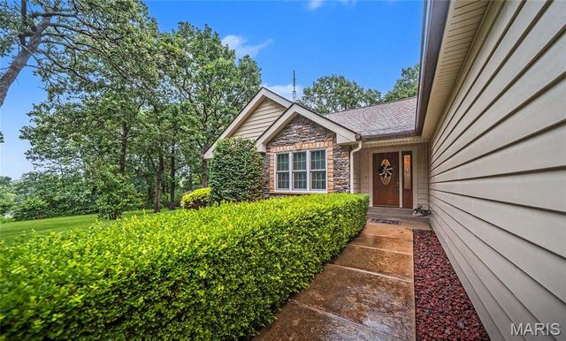 56 W Nottingham Circle, Sullivan, MO 63080