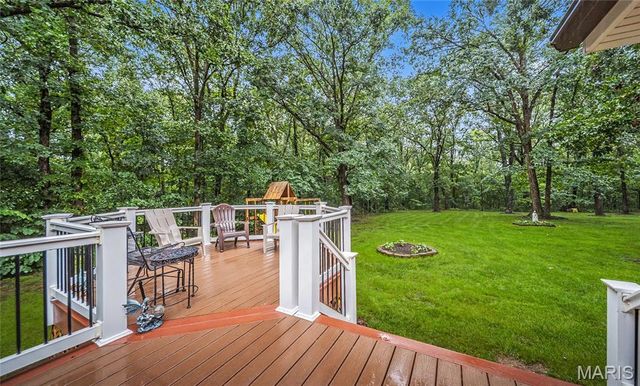 56 W Nottingham Circle, Sullivan, MO 63080