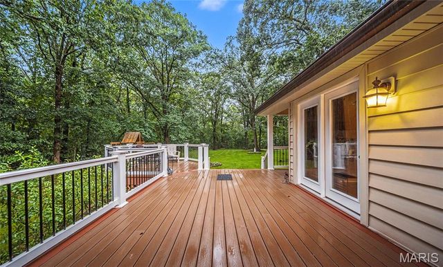 56 W Nottingham Circle, Sullivan, MO 63080