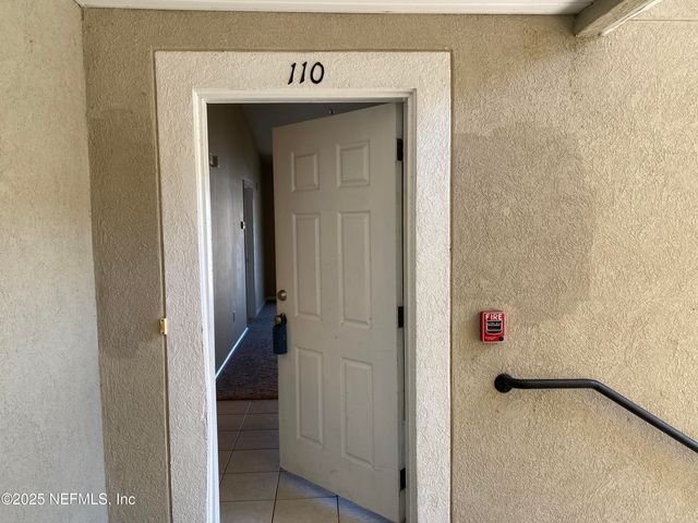 6100 MAGGIES Circle, 110, Jacksonville, FL 32244