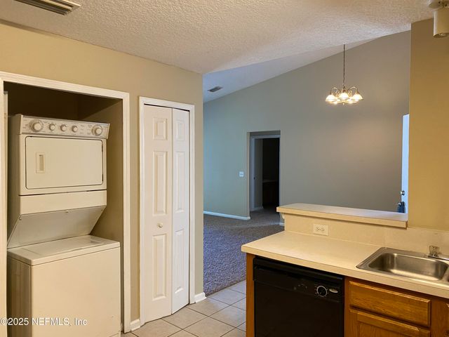 6100 MAGGIES Circle, 110, Jacksonville, FL 32244