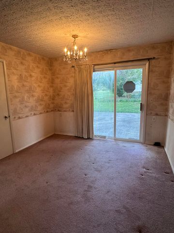 205 Oak Street, Russell Springs, KY 42642