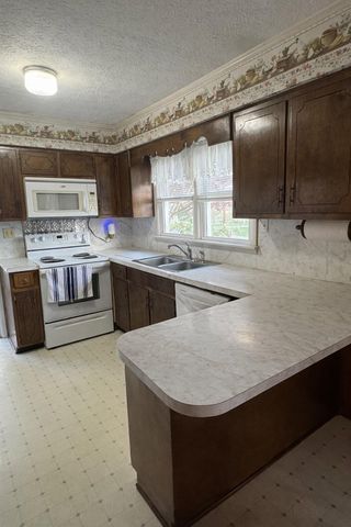 205 Oak Street, Russell Springs, KY 42642