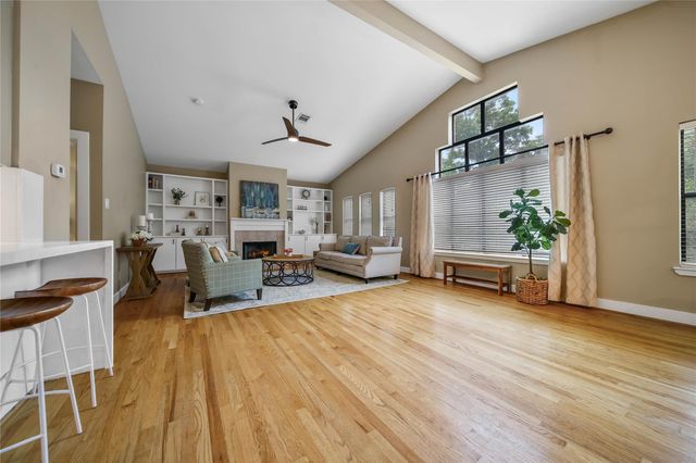 5022 Darling Street, Houston, TX 77007