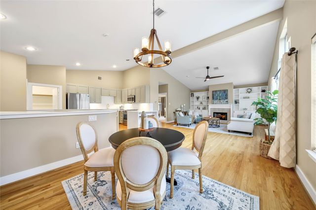 5022 Darling Street, Houston, TX 77007