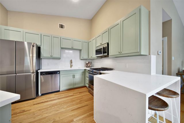 5022 Darling Street, Houston, TX 77007
