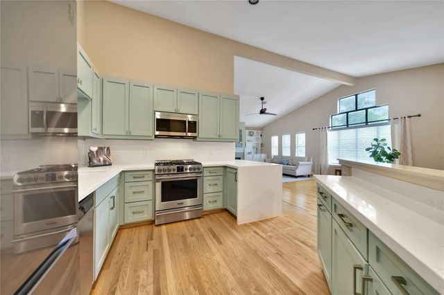 5022 Darling Street, Houston, TX 77007