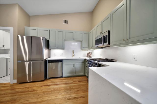 5022 Darling Street, Houston, TX 77007