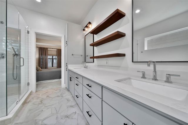 5022 Darling Street, Houston, TX 77007