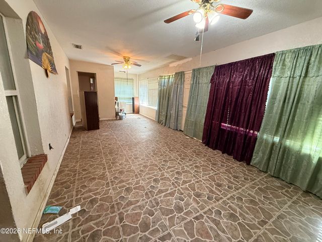 2070 BROOKLYN Road, Jacksonville, FL 32209