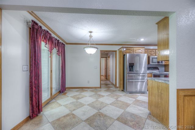 10906 S 84th East Avenue, Tulsa, OK 74133