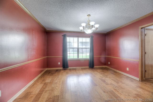 10906 S 84th East Avenue, Tulsa, OK 74133