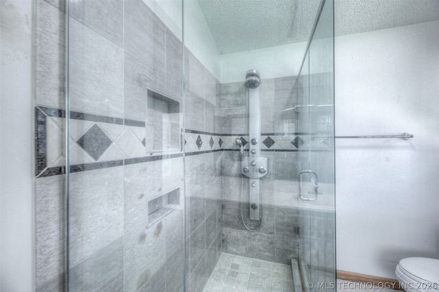 10906 S 84th East Avenue, Tulsa, OK 74133