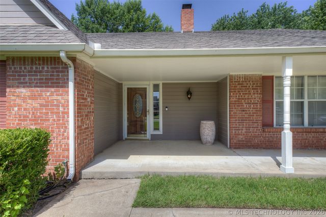 10906 S 84th East Avenue, Tulsa, OK 74133