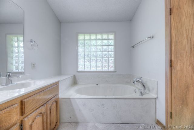 10906 S 84th East Avenue, Tulsa, OK 74133