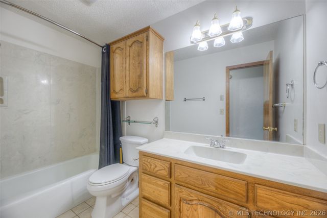 10906 S 84th East Avenue, Tulsa, OK 74133